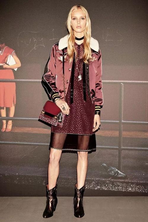 北京网红杭州走秀图片,北京网红演绎东方时尚传奇